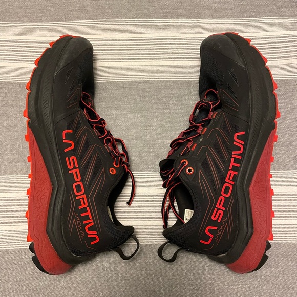 La Sportiva Jackal Black Red Outdoor Trail Running Shoes - Picture 3 of 9